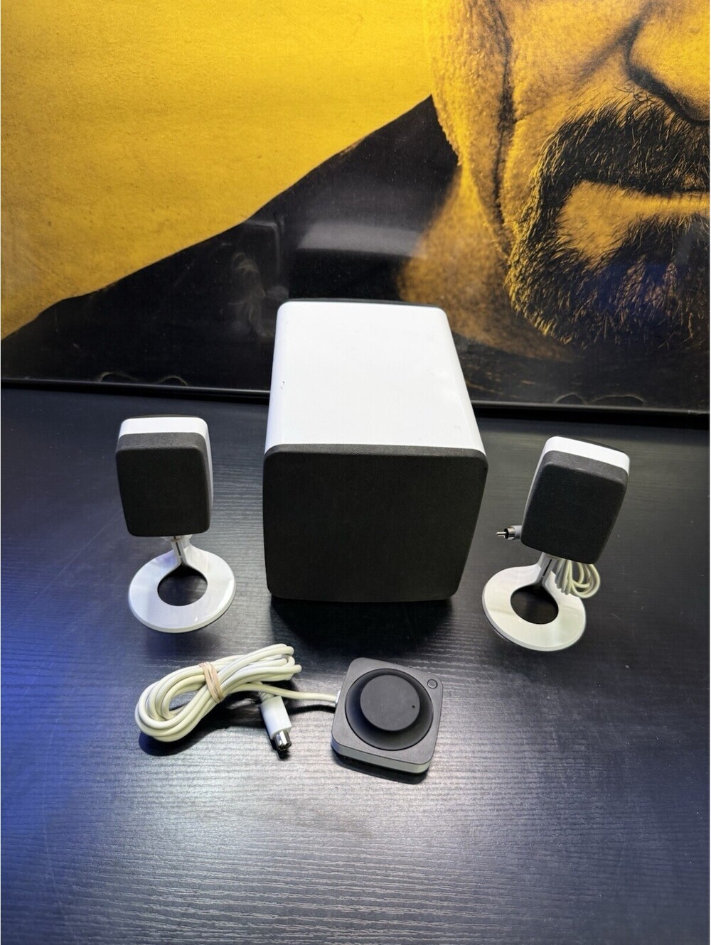 Dell AY410 2.1 Computer Speakers Subwoofer Satellites Volume Control White